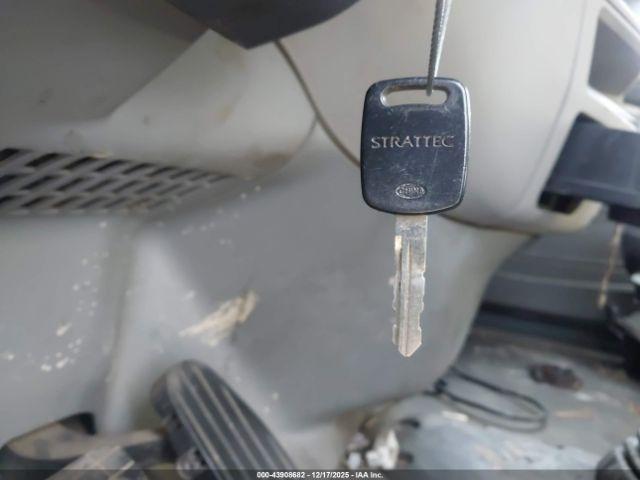 Peterbilt 579 Image 11