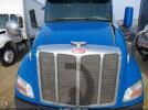 Peterbilt 579 Image 8