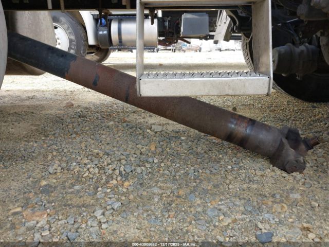 Peterbilt 579 Image 15