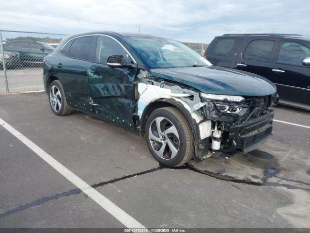  Salvage Vinfast Vf 8