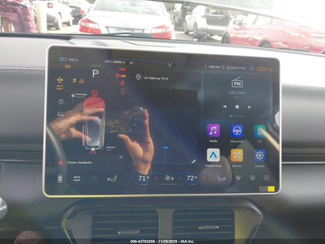 Vinfast Vf 8 Eco Image 9