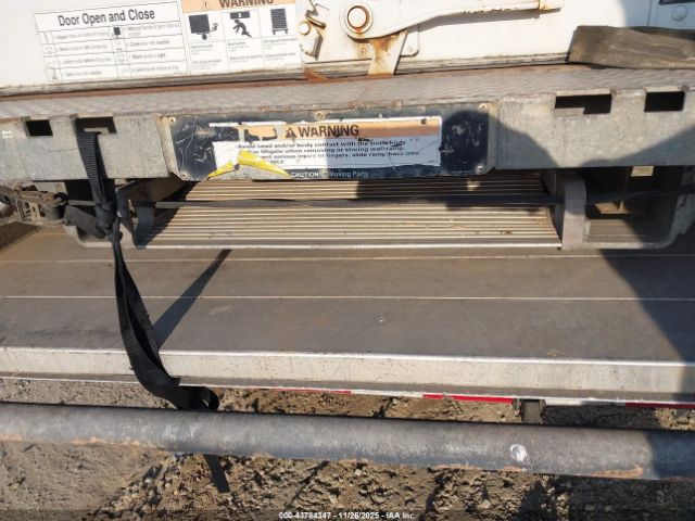 International 4000 4300 Image 3