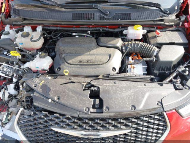 Chrysler Pacifica Pinnacle Image 17