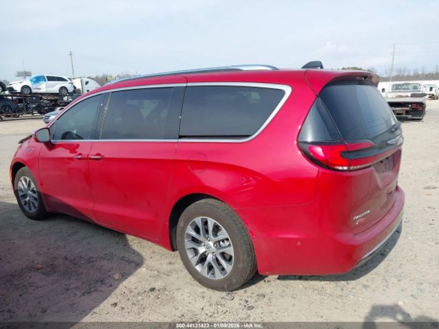 Chrysler Pacifica Pinnacle Image 12