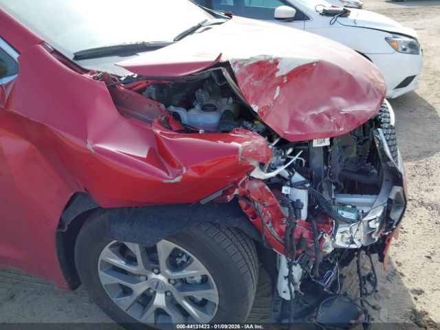 Chrysler Pacifica Pinnacle Image 14