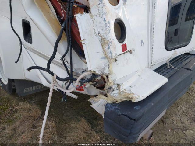 Ford Econoline E350 Super Duty Cutaway Van Image 12